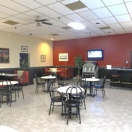 Town And Country Motor Hotel Calgary Ngoại thất bức ảnh